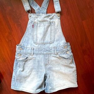 Levi’s short overalls girls sz 14 light wash
